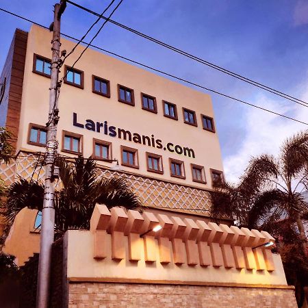 Hotel Syariah Larismanis Semarang Exterior photo